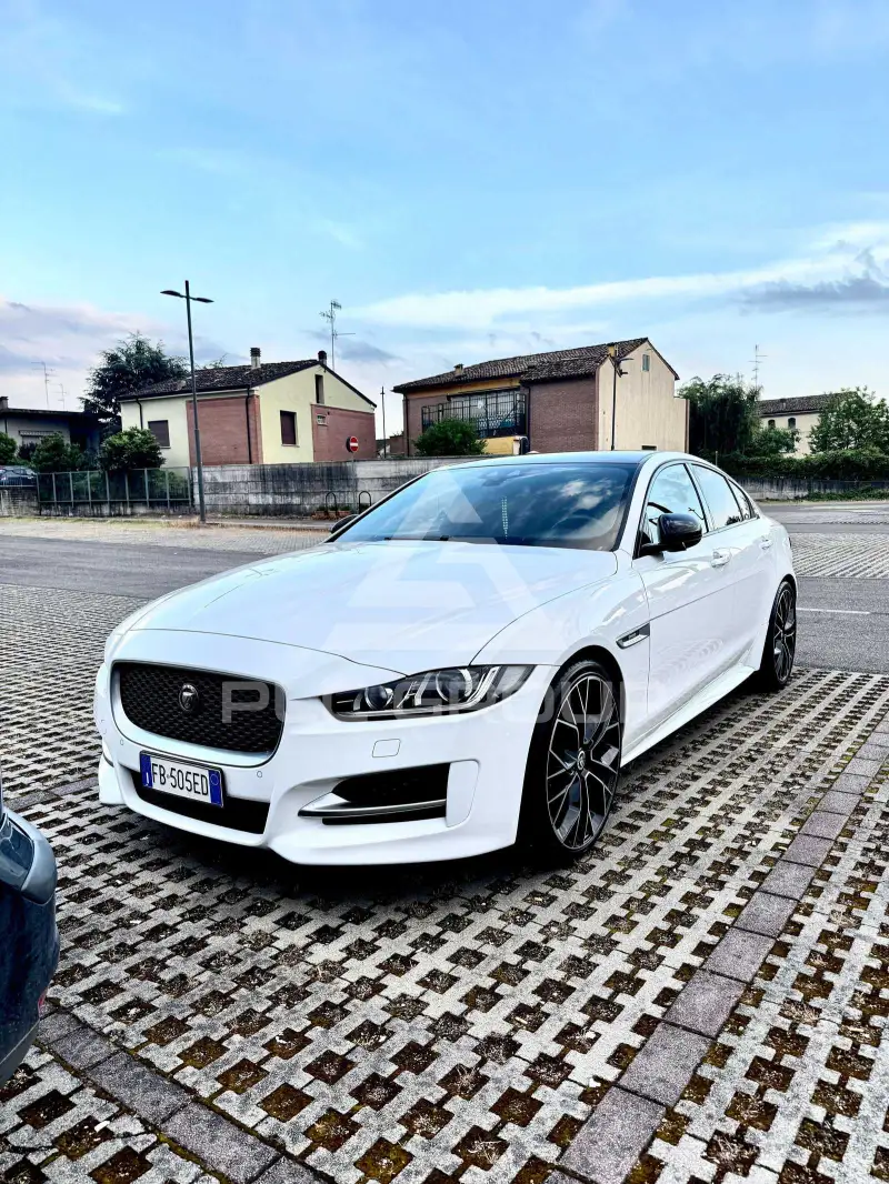 2016 Jaguar XE