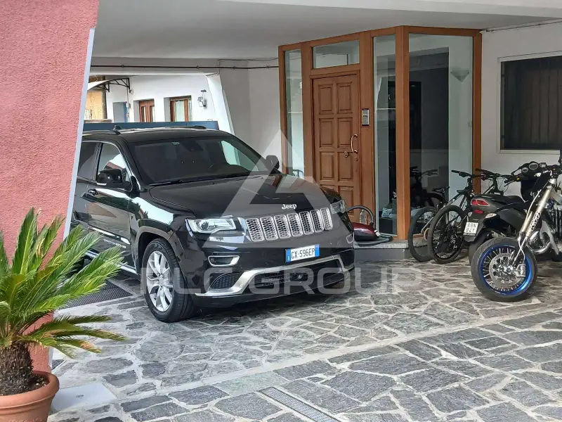 2016 Jeep Grand Cherokee