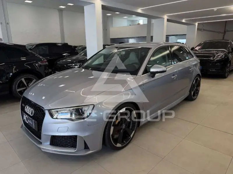 2016 Audi RS
