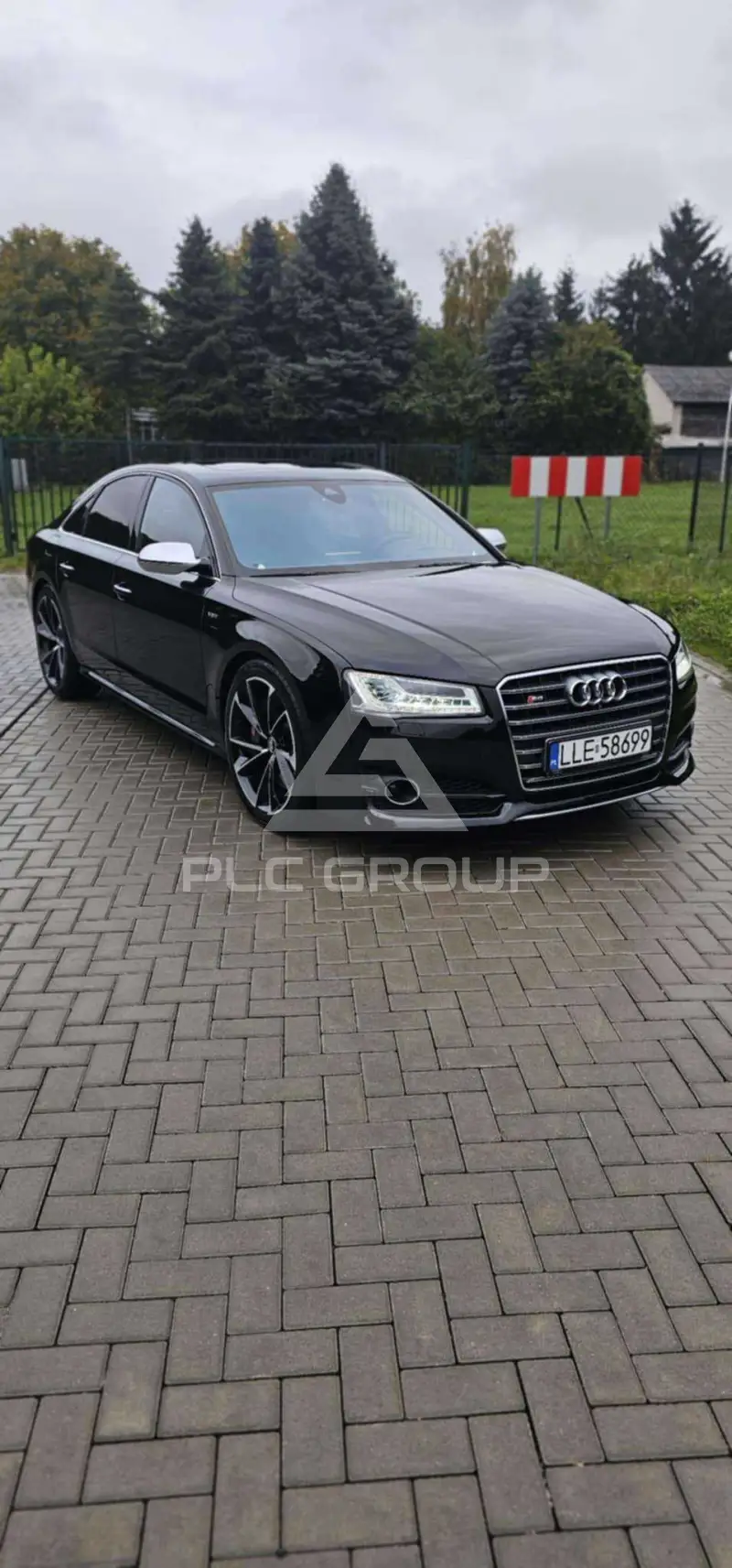 2016 Audi S8