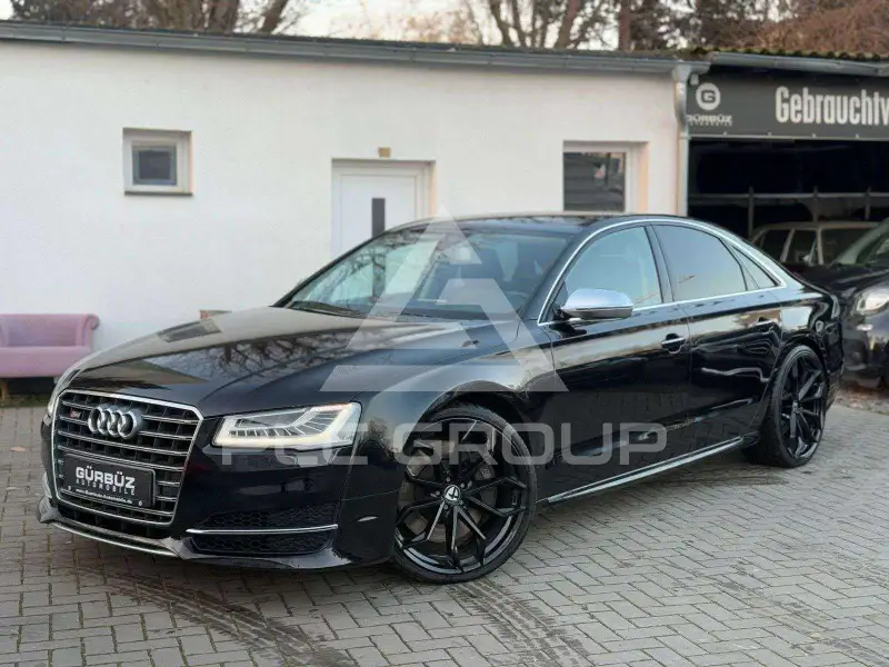 2016 Audi S8