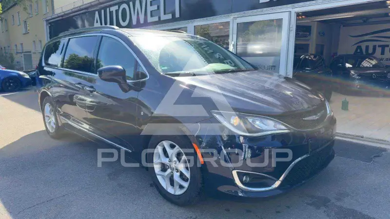 2016 Chrysler PACIFICA