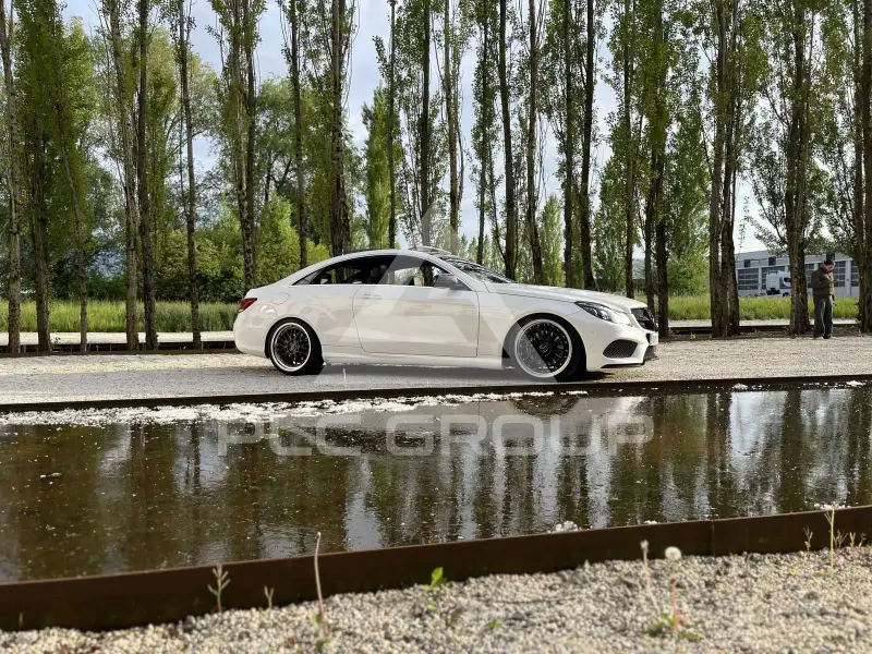 2016 Mercedes Benz E 220
