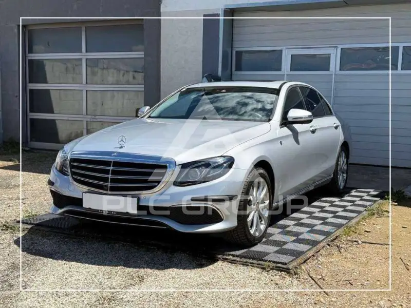 2016 Mercedes Benz E 220