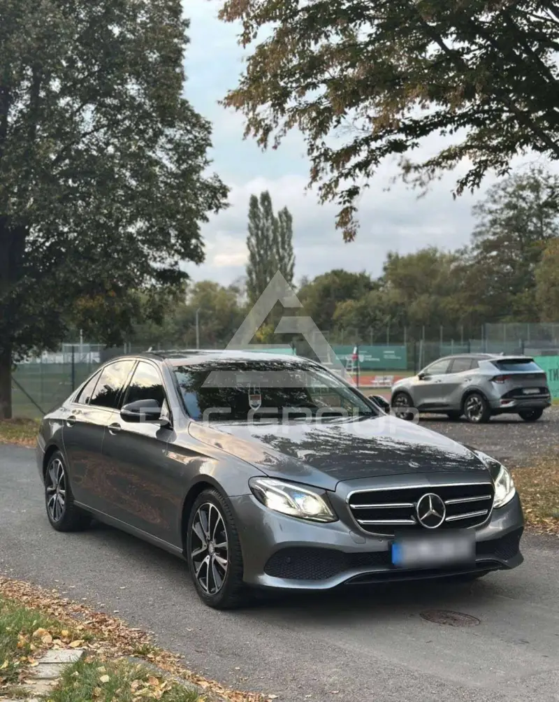 2016 Mercedes Benz E 220