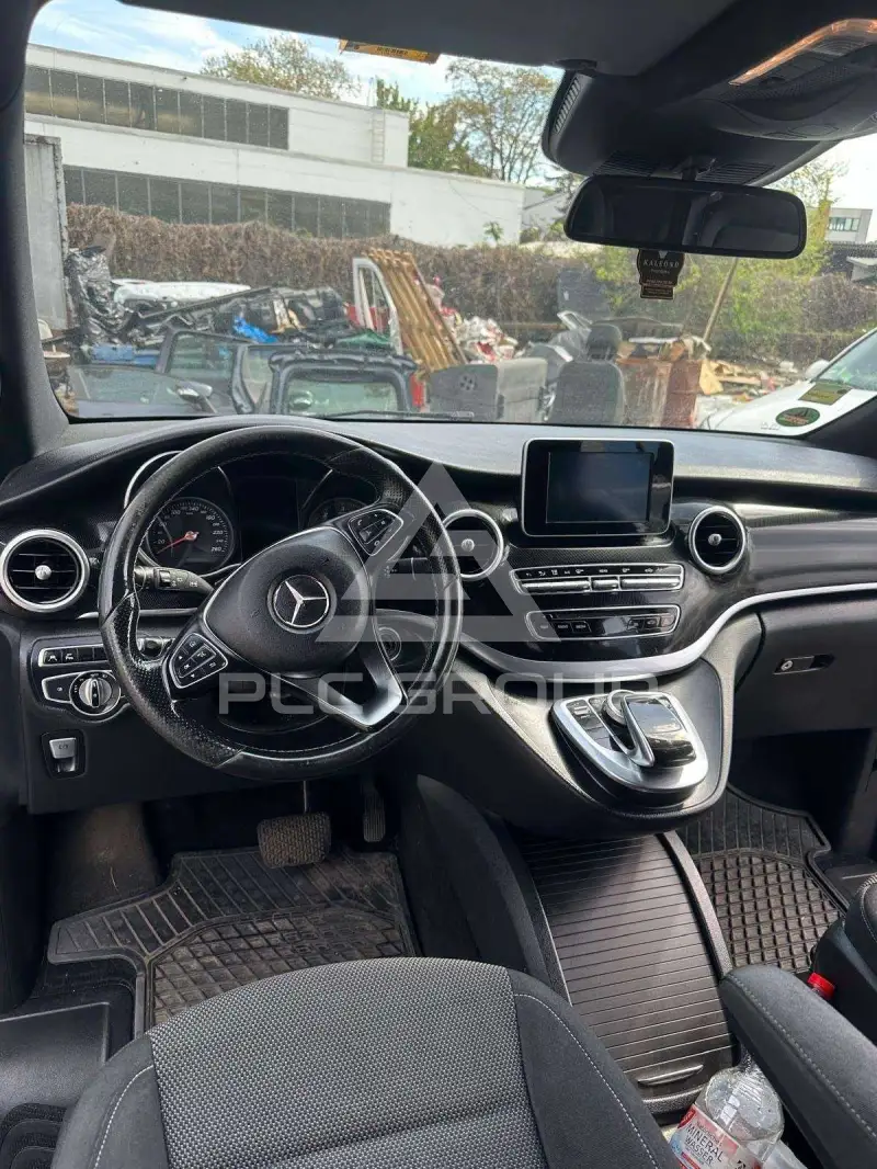 2016 Mercedes Benz V 220