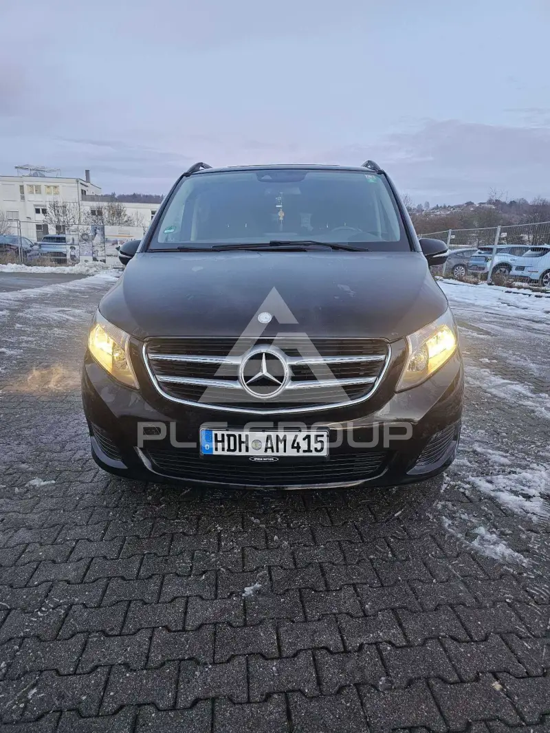 2016 Mercedes Benz V 220