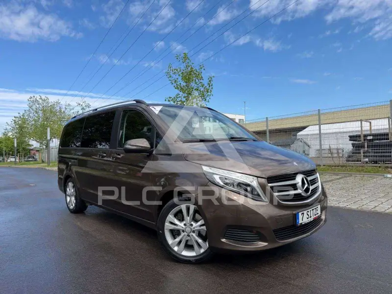 2016 Mercedes Benz V 220