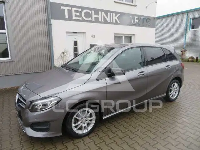 2016 Mercedes Benz B 180