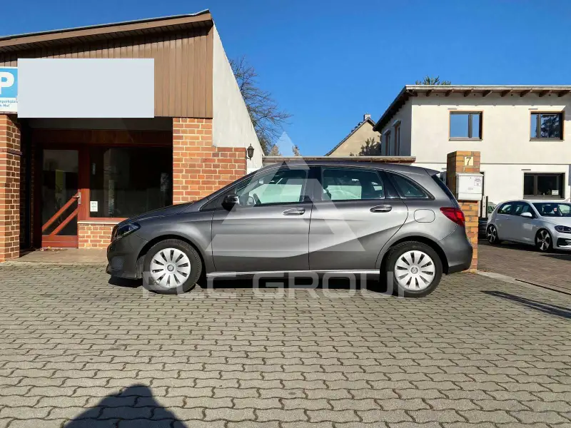 2016 Mercedes Benz B 180