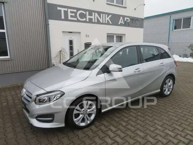 2016 Mercedes Benz B 180