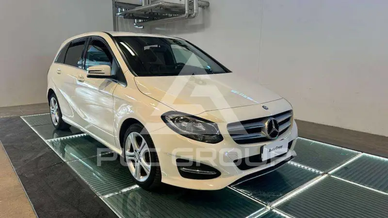 2016 Mercedes Benz B 180