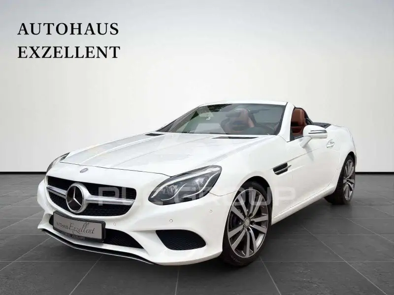 2016 Mercedes Benz SLC 300