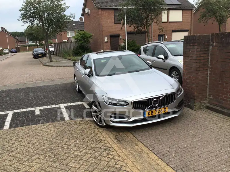 2016 Volvo S90