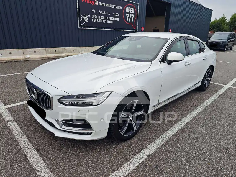2016 Volvo S90