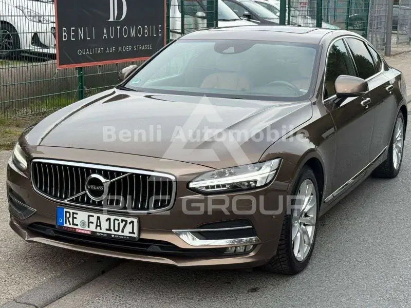 2016 Volvo S90