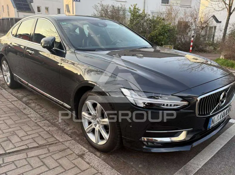 2016 Volvo S90