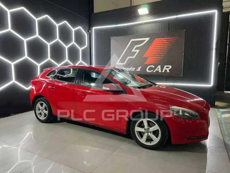 2016 Volvo V40