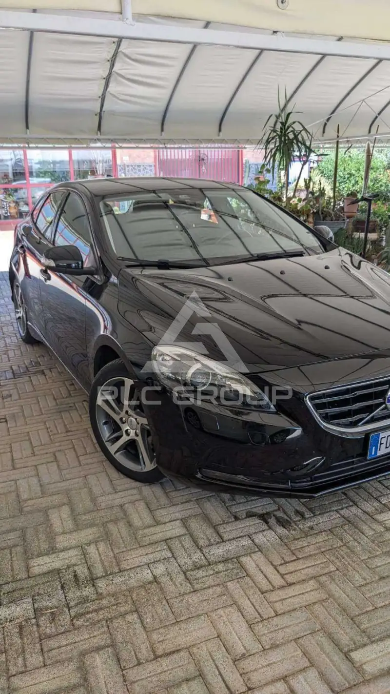 2016 Volvo V40