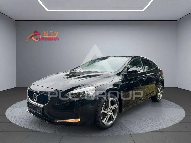 2016 Volvo V40