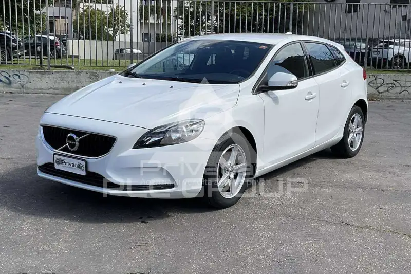 2016 Volvo V40