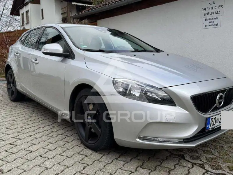 2016 Volvo V40