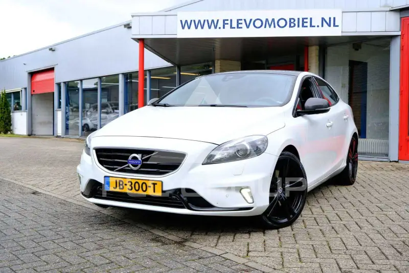 2016 Volvo V40