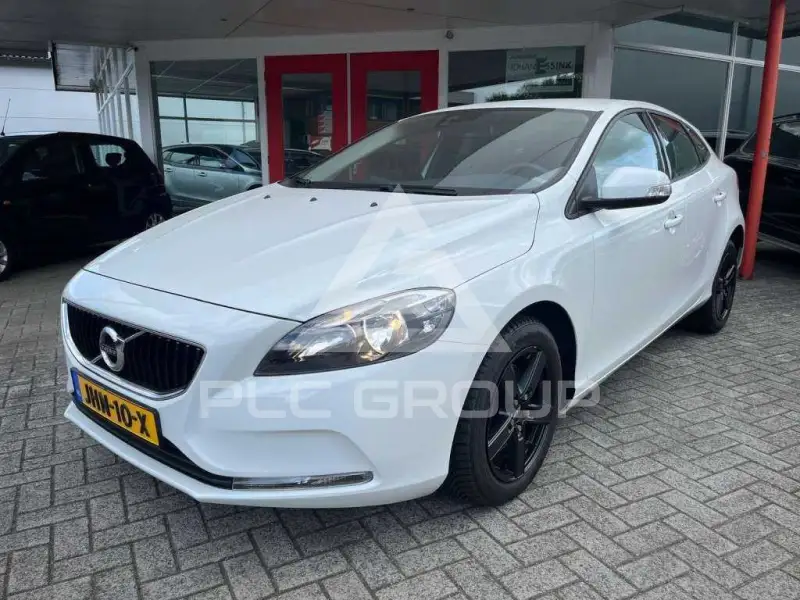 2016 Volvo V40