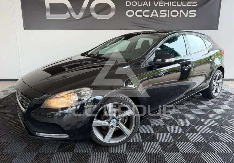 2016 Volvo V40