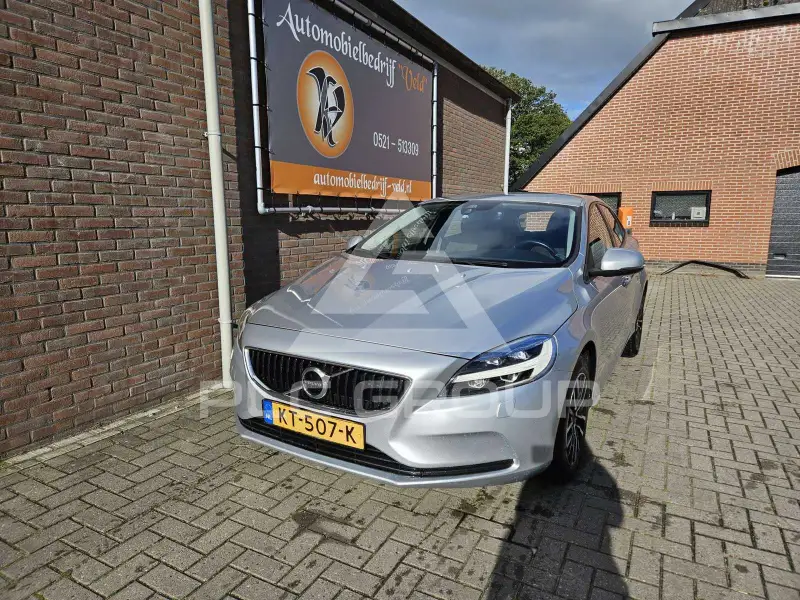 2016 Volvo V40