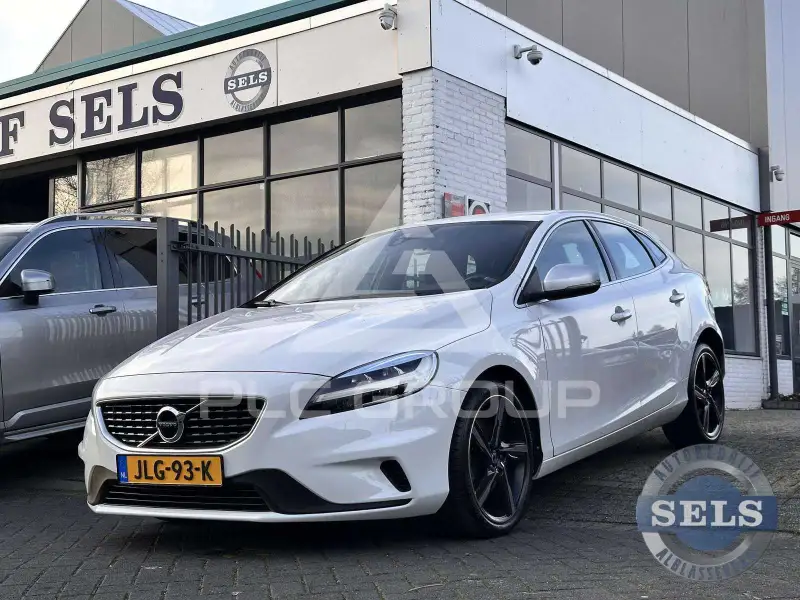 2016 Volvo V40