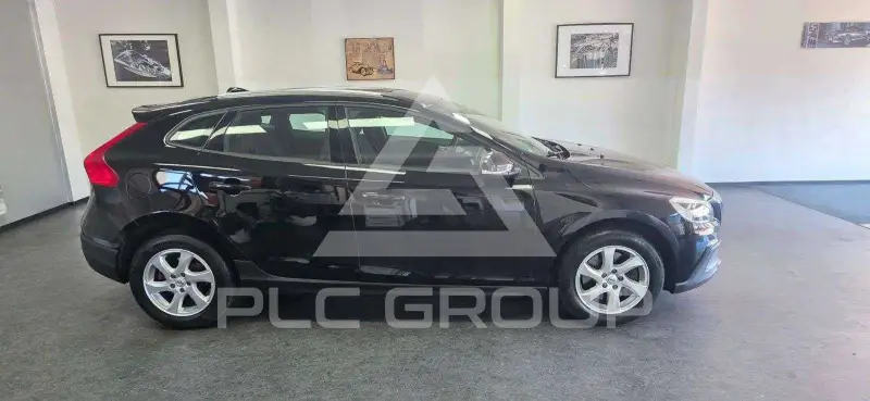 2016 Volvo V40