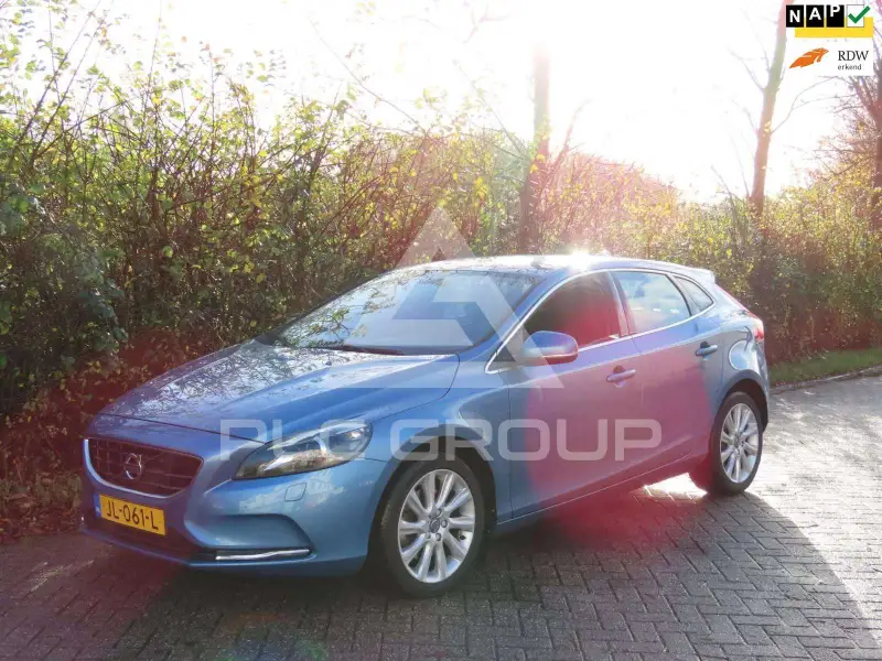 2016 Volvo V40