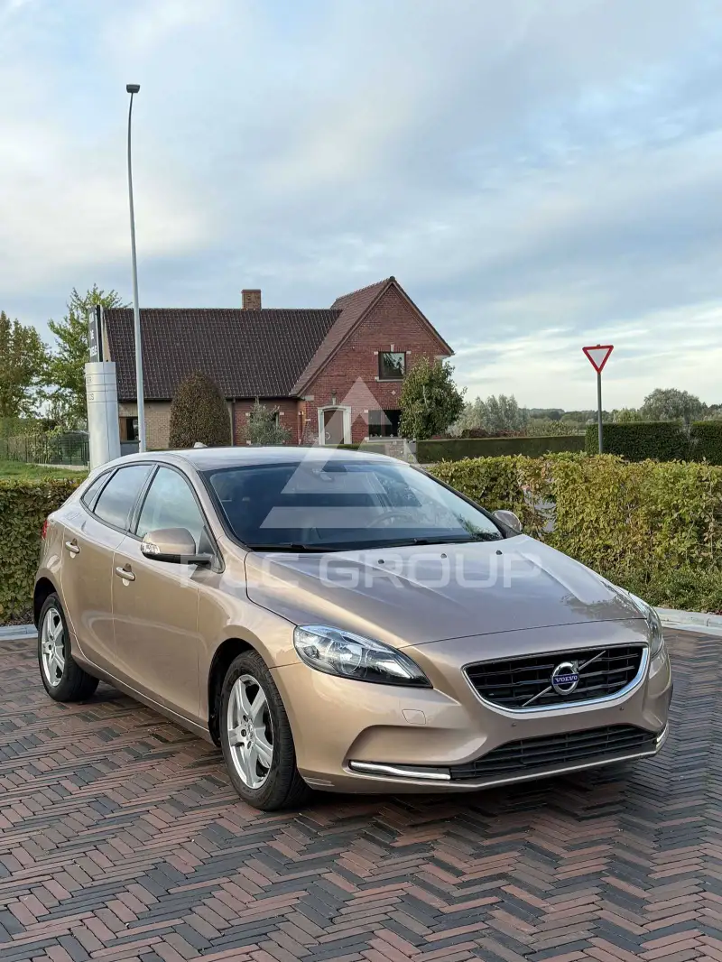 2016 Volvo V40