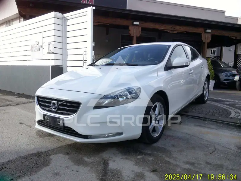2016 Volvo V40
