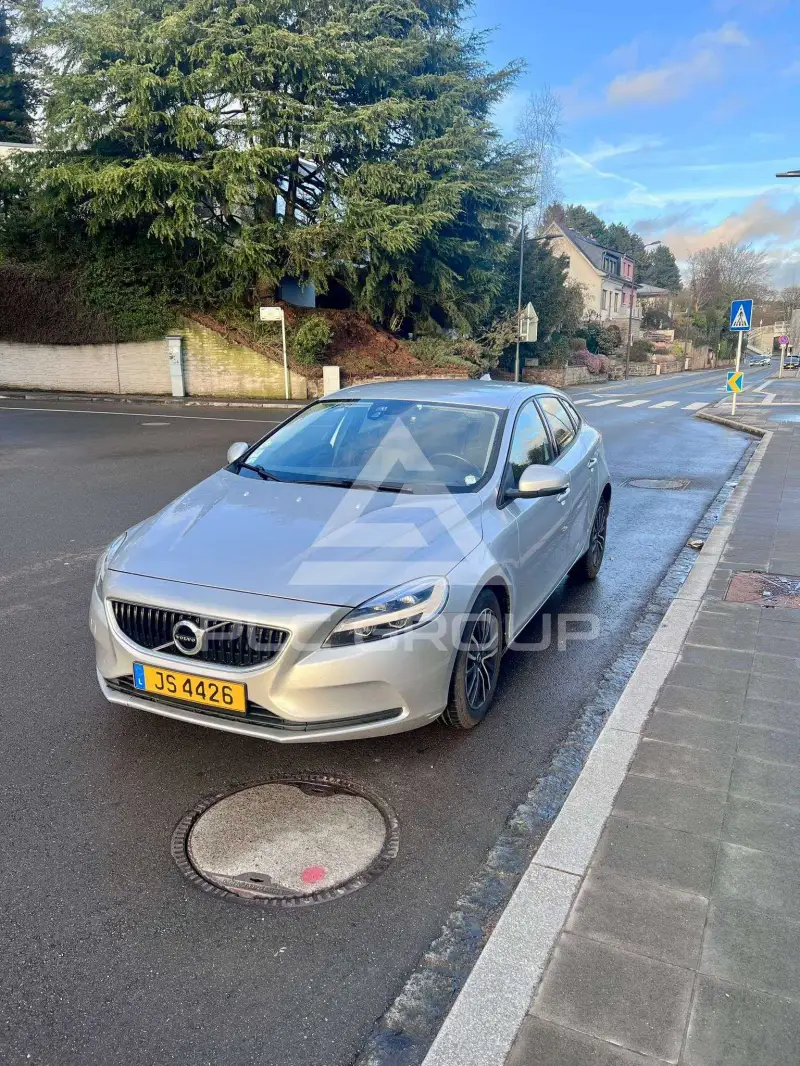 2016 Volvo V40