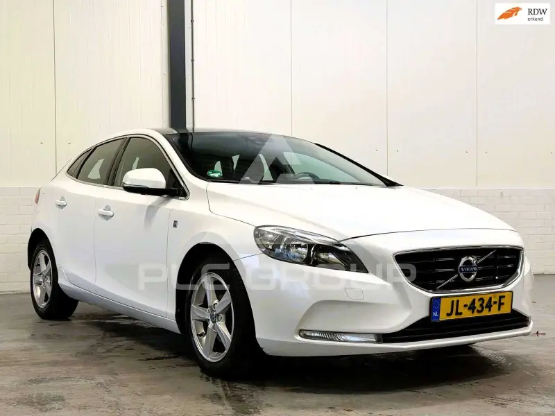 2016 Volvo V40