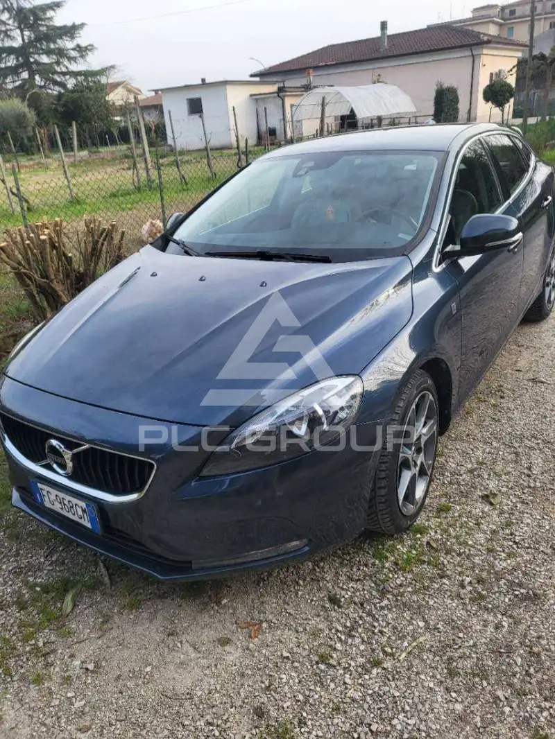 2016 Volvo V40