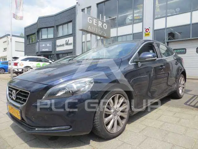 2016 Volvo V40