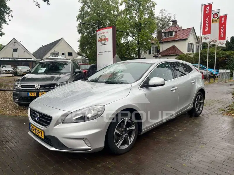 2016 Volvo V40