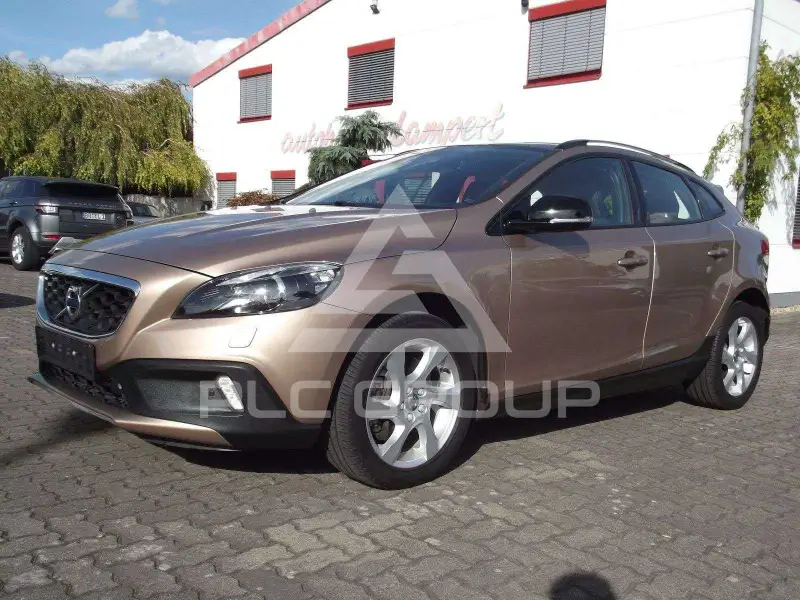 2016 Volvo V40