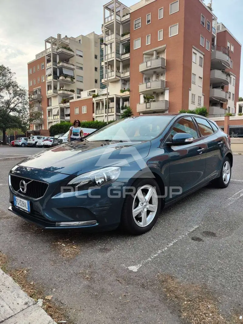 2016 Volvo V40