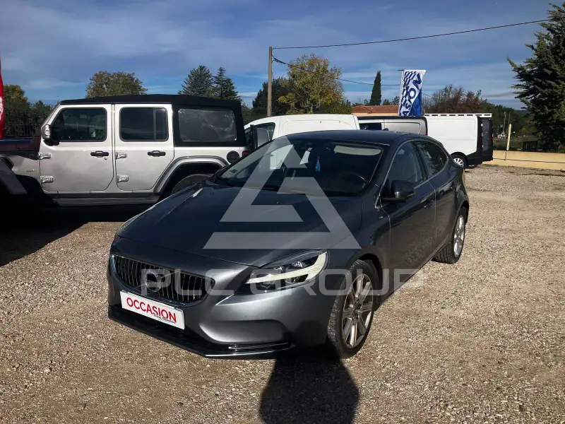 2016 Volvo V40