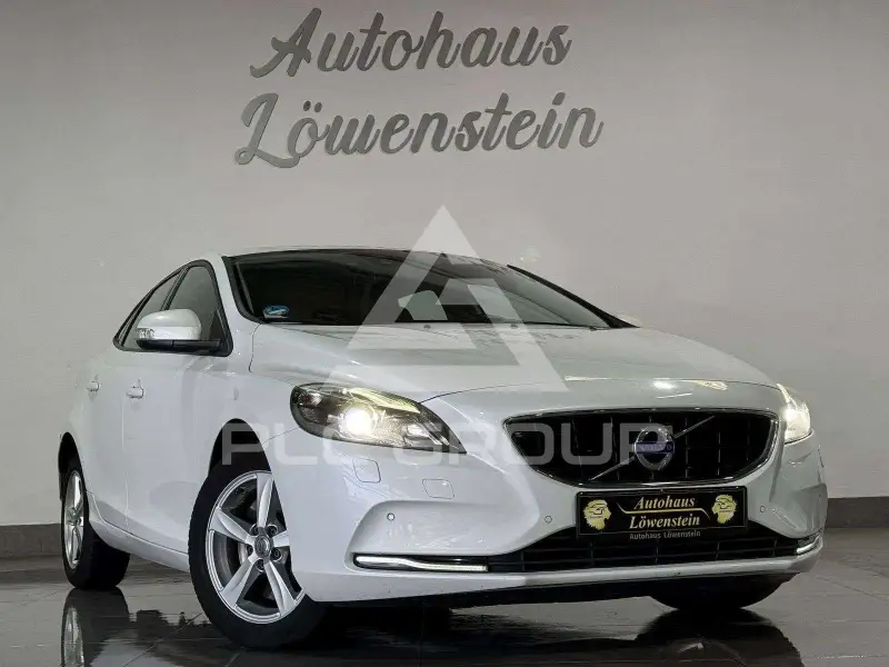 2016 Volvo V40