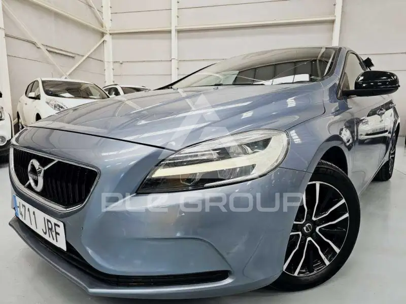 2016 Volvo V40