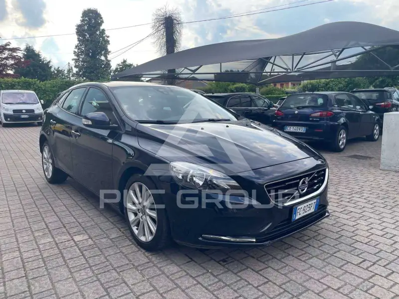 2016 Volvo V40