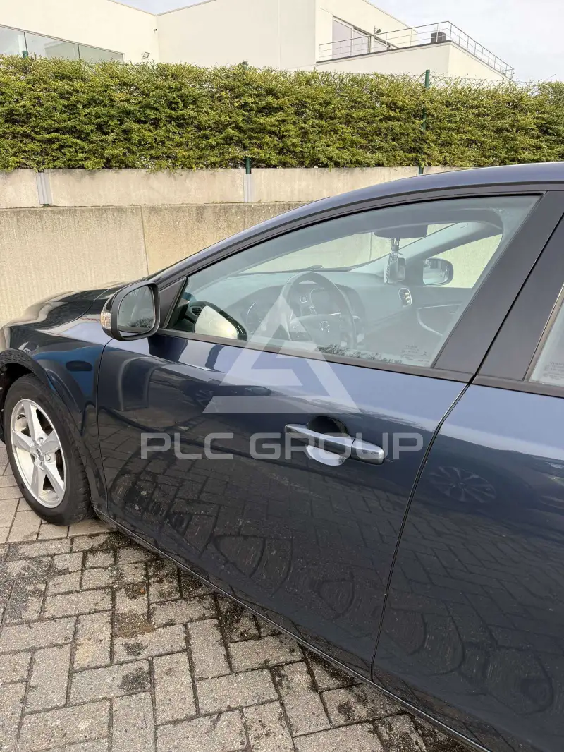 2016 Volvo V40