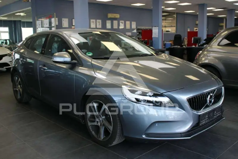 2016 Volvo V40