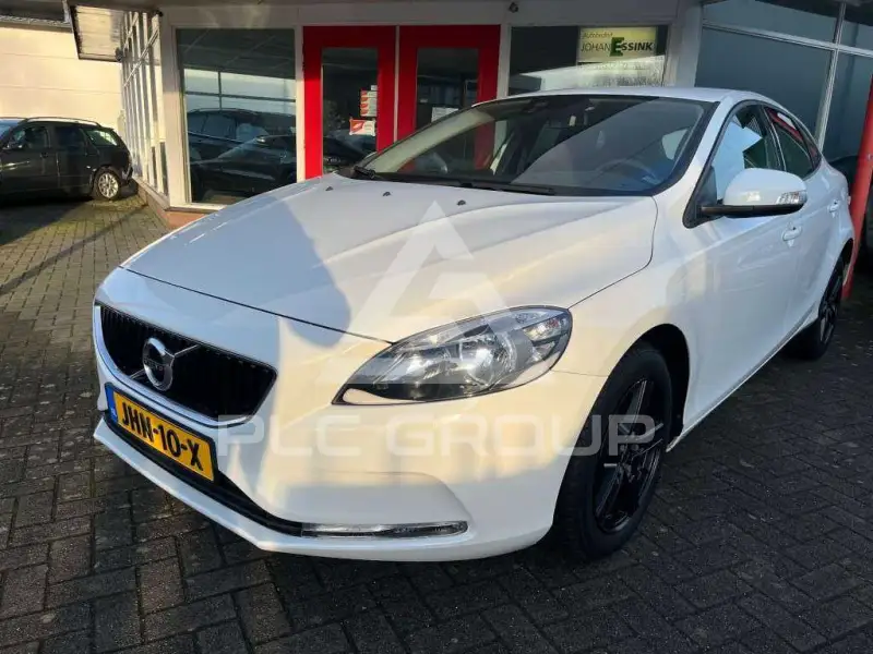 2016 Volvo V40