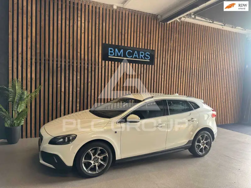 2016 Volvo V40